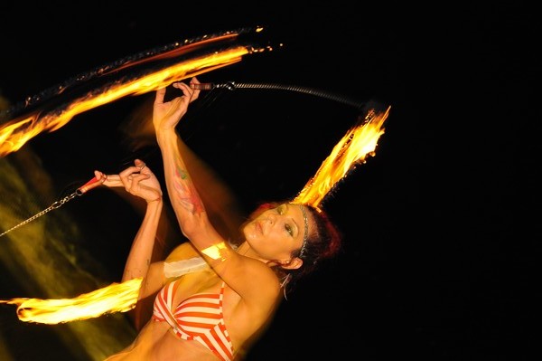 Night Beach Party @ Edde Sands